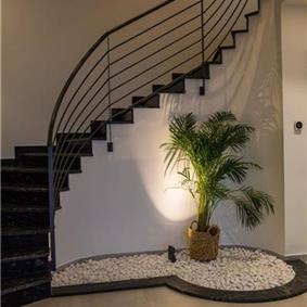 Luxury 5-Bedroom Villa with Sea-Views and Infinity Pool near Dubrovnik – Sleeps 10